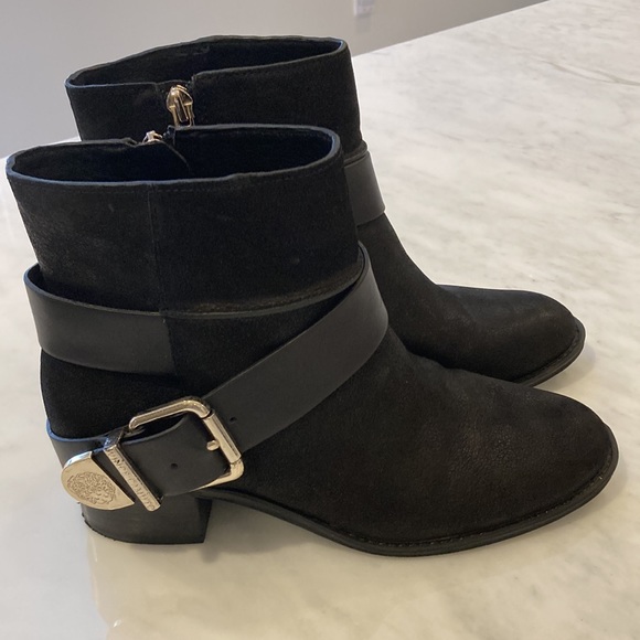 Vince Camuto ankle booties - Picture 2 of 10